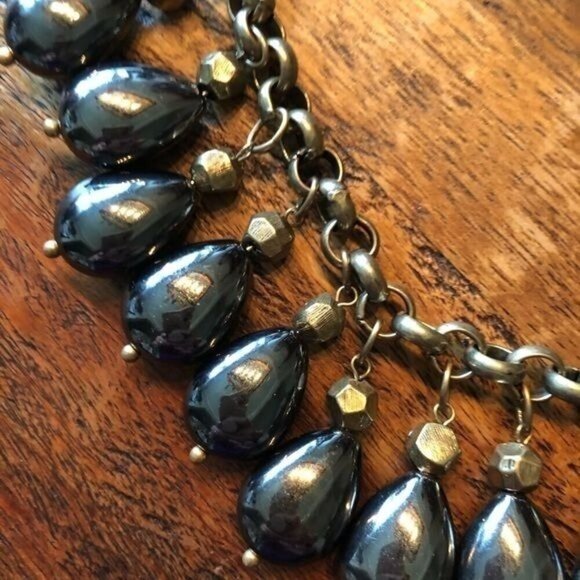 Chico’s Cleopatra Brass and Hematite Drop Statement Necklace - Picture 5 of 10